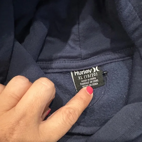 Hurley - 2 shirts - worn one time each - Picture 3 of 6